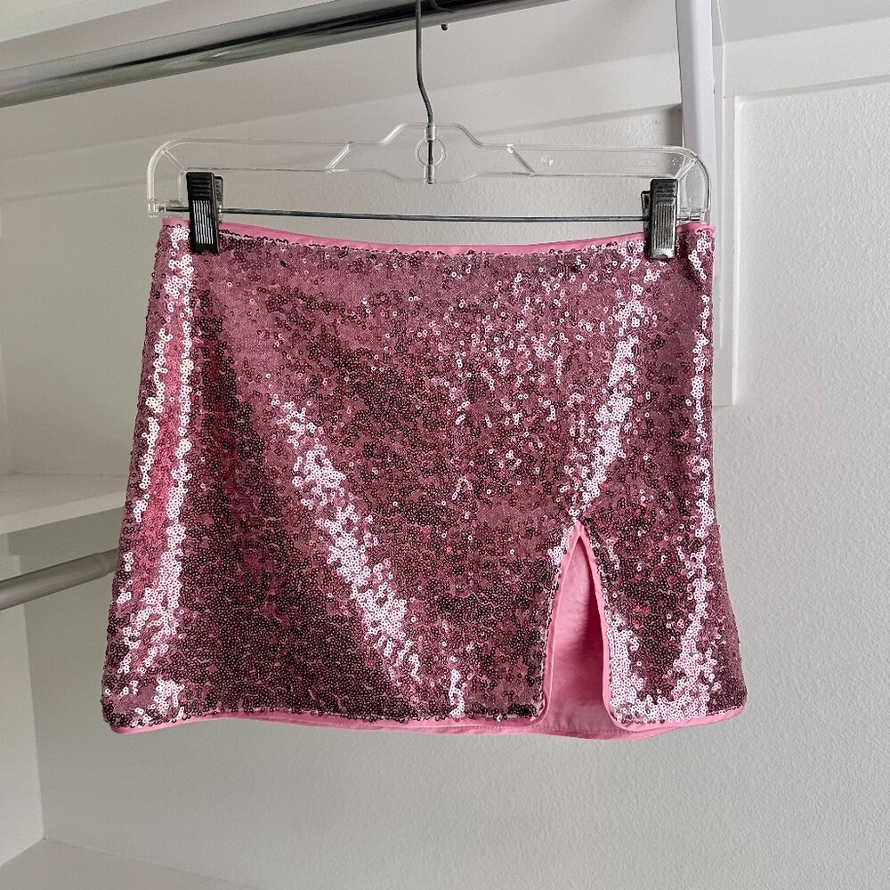 Micro Mini Pink Sequined Skirt!